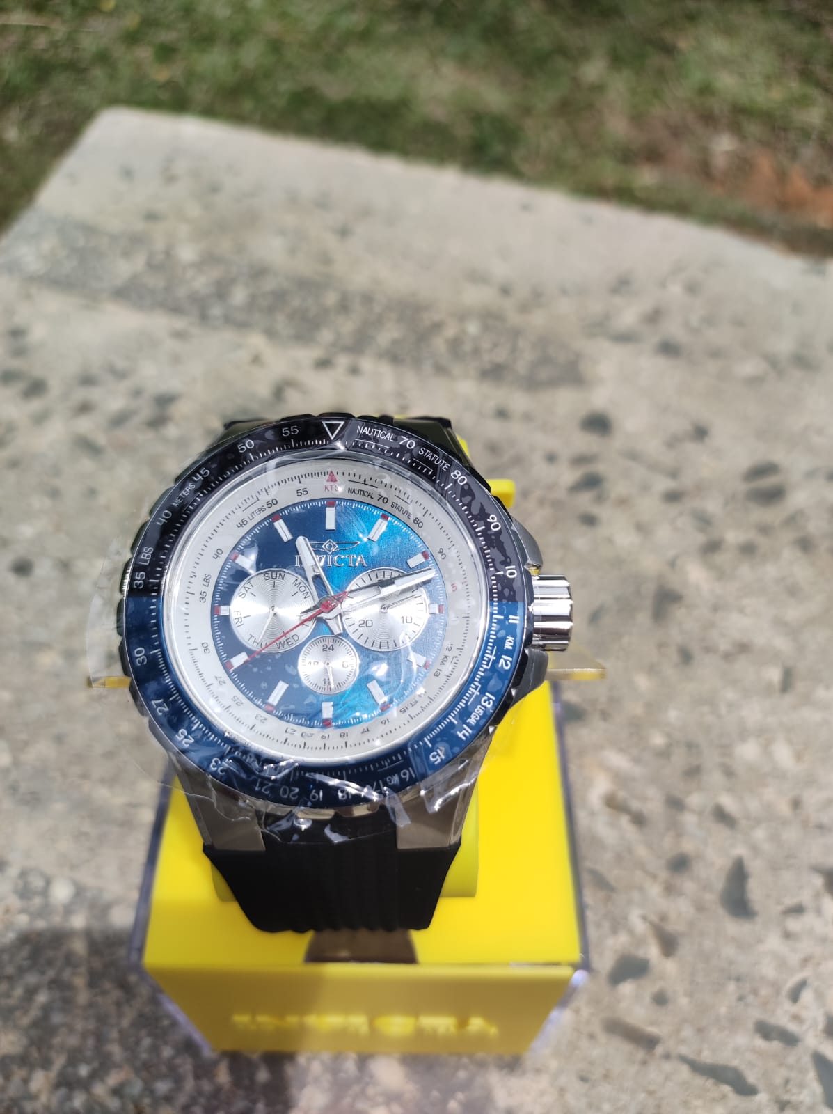 invicta_reloj_b